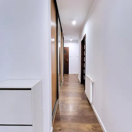 Praga Premium * 바르샤바